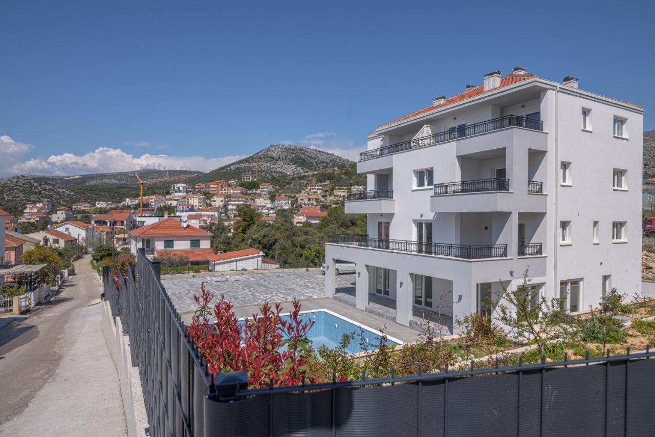 Villa Barbara & Zoran With Heated Swimming Pool Seget Vranjica Eksteriør bilde