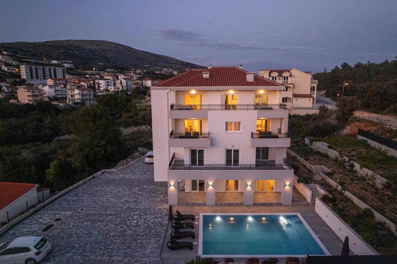 Villa Barbara & Zoran With Heated Swimming Pool Seget Vranjica Eksteriør bilde