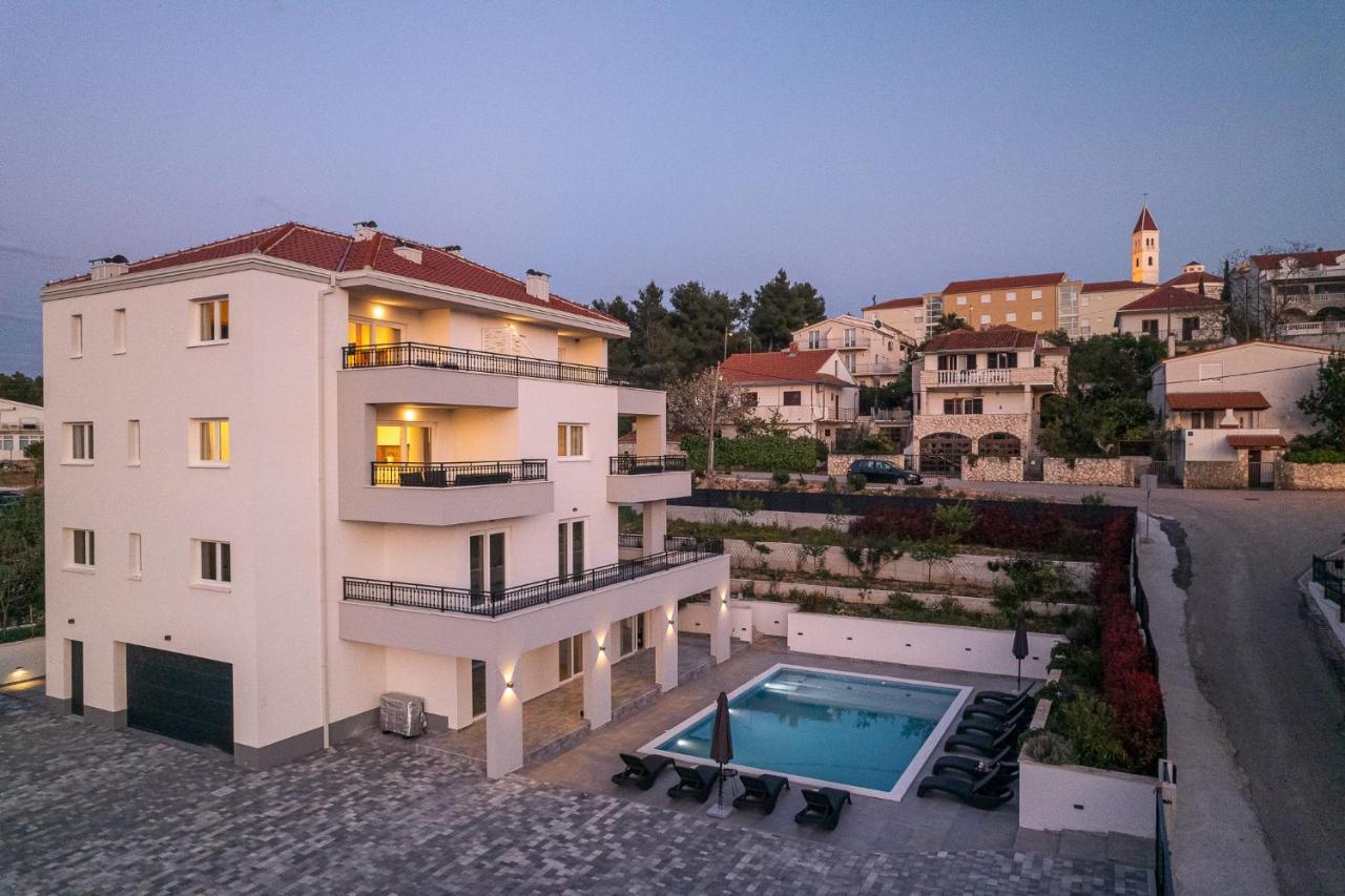 Villa Barbara & Zoran With Heated Swimming Pool Seget Vranjica Eksteriør bilde