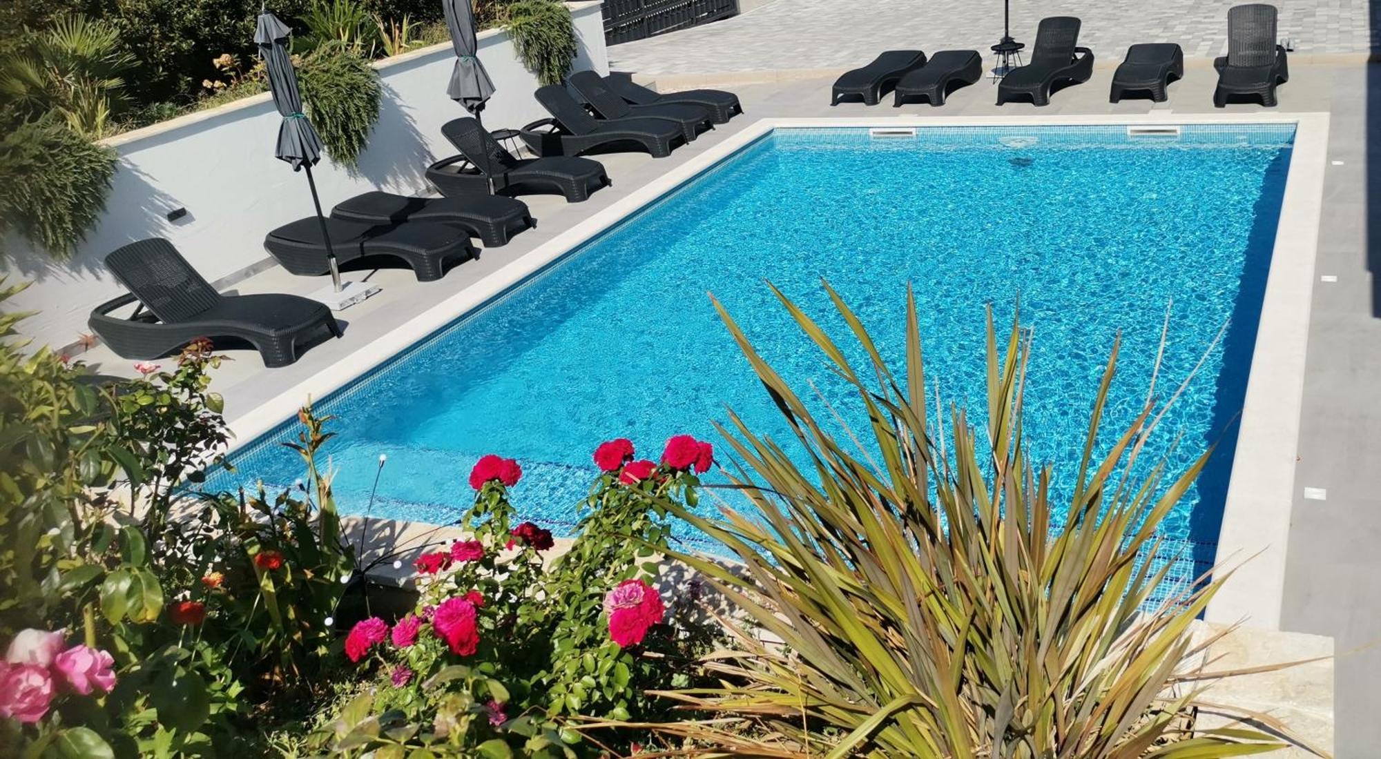Villa Barbara & Zoran With Heated Swimming Pool Seget Vranjica Eksteriør bilde
