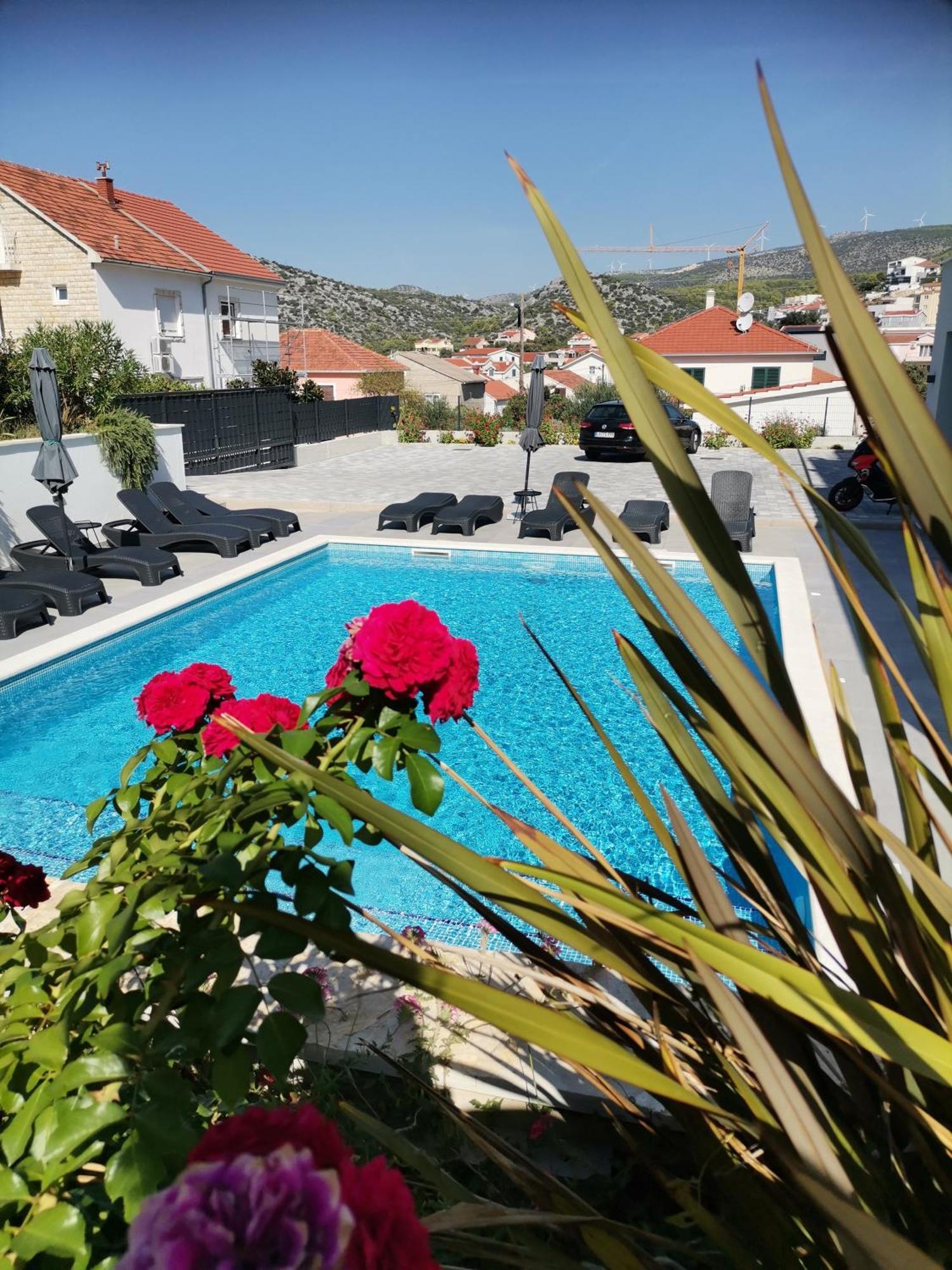 Villa Barbara & Zoran With Heated Swimming Pool Seget Vranjica Eksteriør bilde